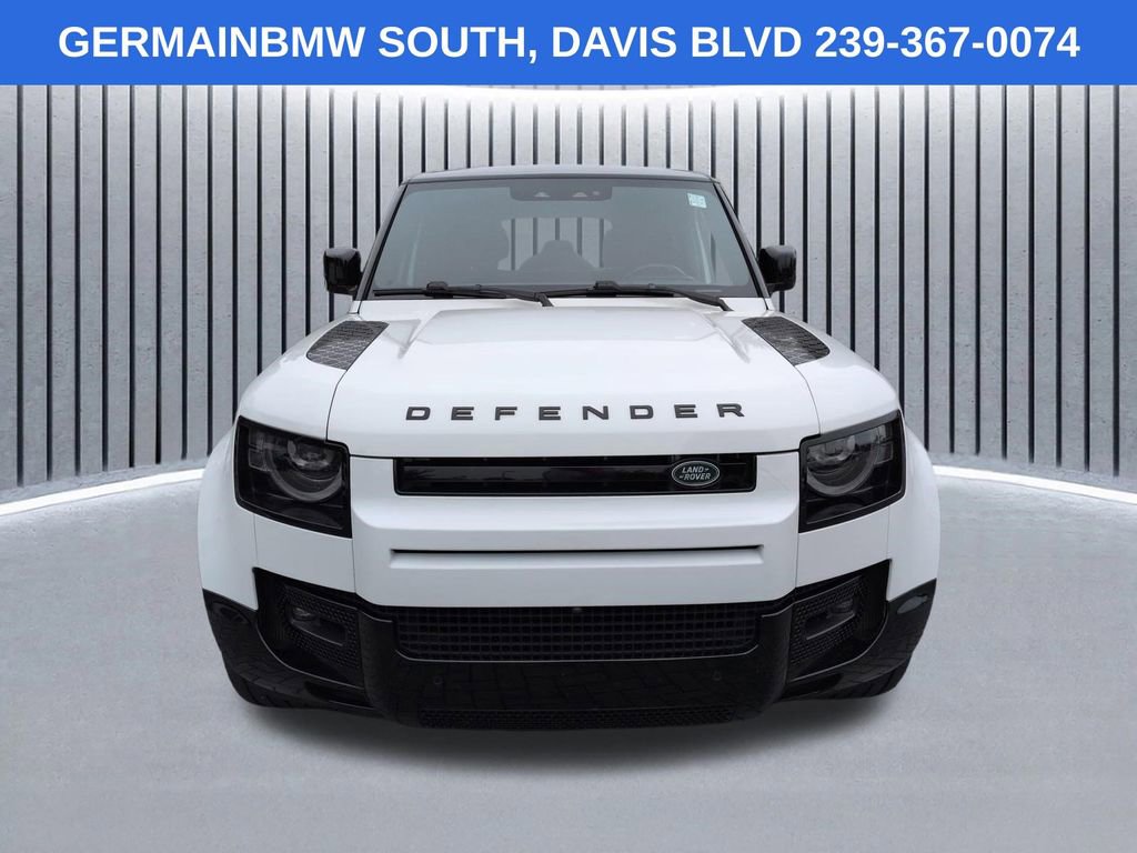 Used 2024 Land Rover Defender 110 X-Dynamic SE AWD/4WD image 10