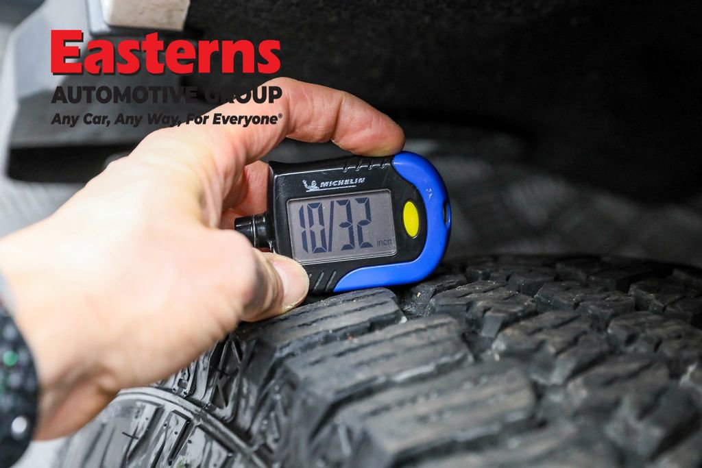 Used 2024 Chevrolet Silverado 1500 LT w/ Protection Package image 28