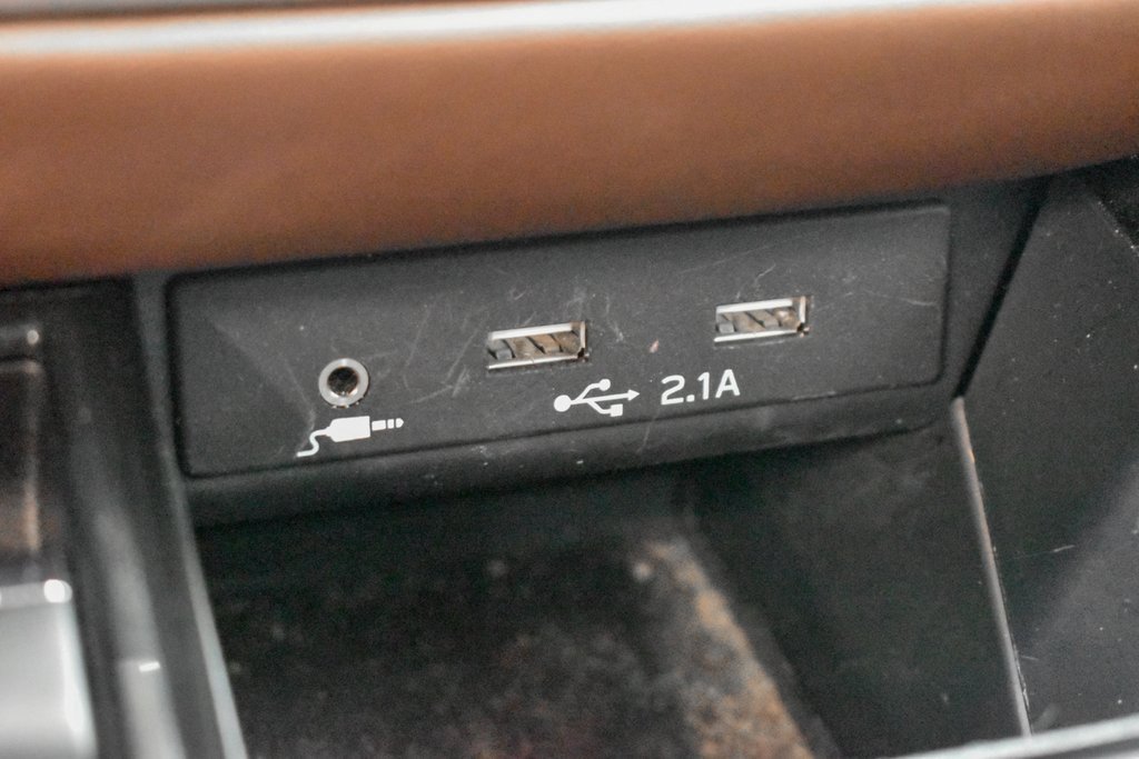 Used 2022 Subaru Outback Touring w/ Popular Package #2 image 23