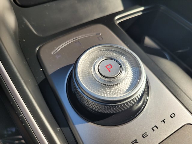 Used 2025 Kia Sorento EX w/ EX Panoramic Sunroof Package FWD image 18