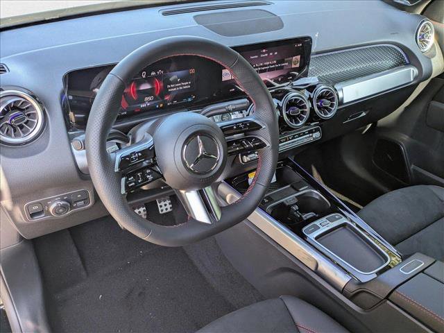 New 2025 Mercedes-Benz GLB 250 image 3