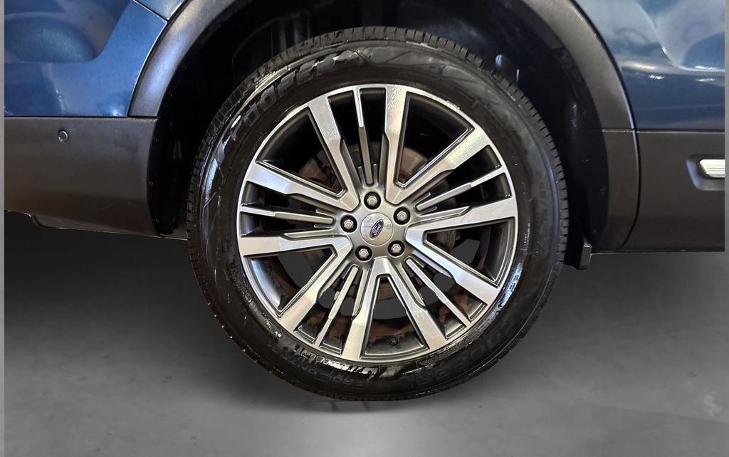 Used 2017 Ford Explorer Platinum AWD/4WD image 20