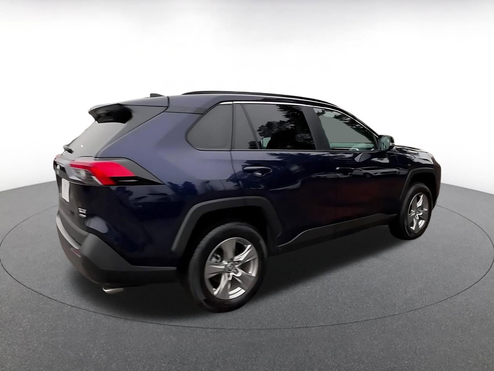 Used 2025 Toyota RAV4 XLE image 14