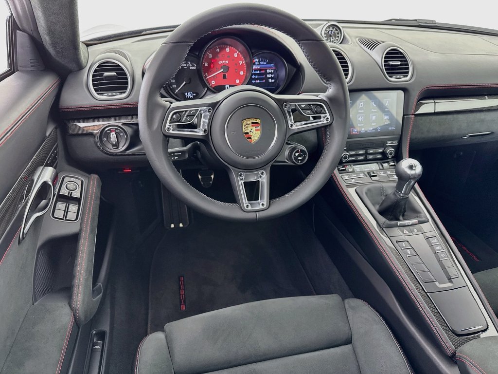 Certified 2025 Porsche 718 Cayman GTS RWD image 23