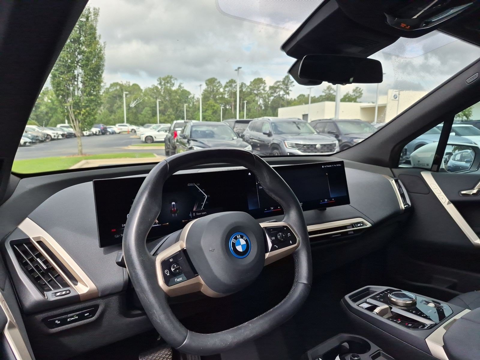 Certified 2022 BMW iX xDrive50 AWD/4WD image 57