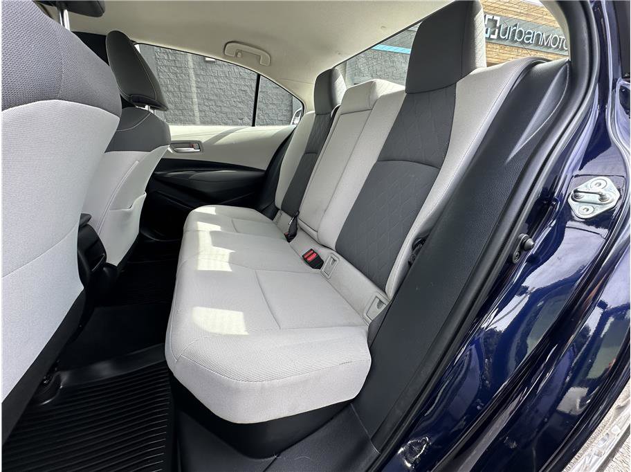 Used 2020 Toyota Corolla LE FWD image 16