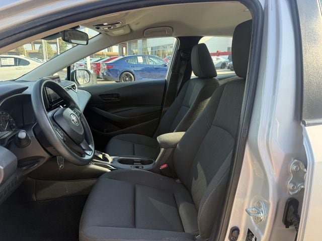 Used 2024 Toyota Corolla LE FWD image 24