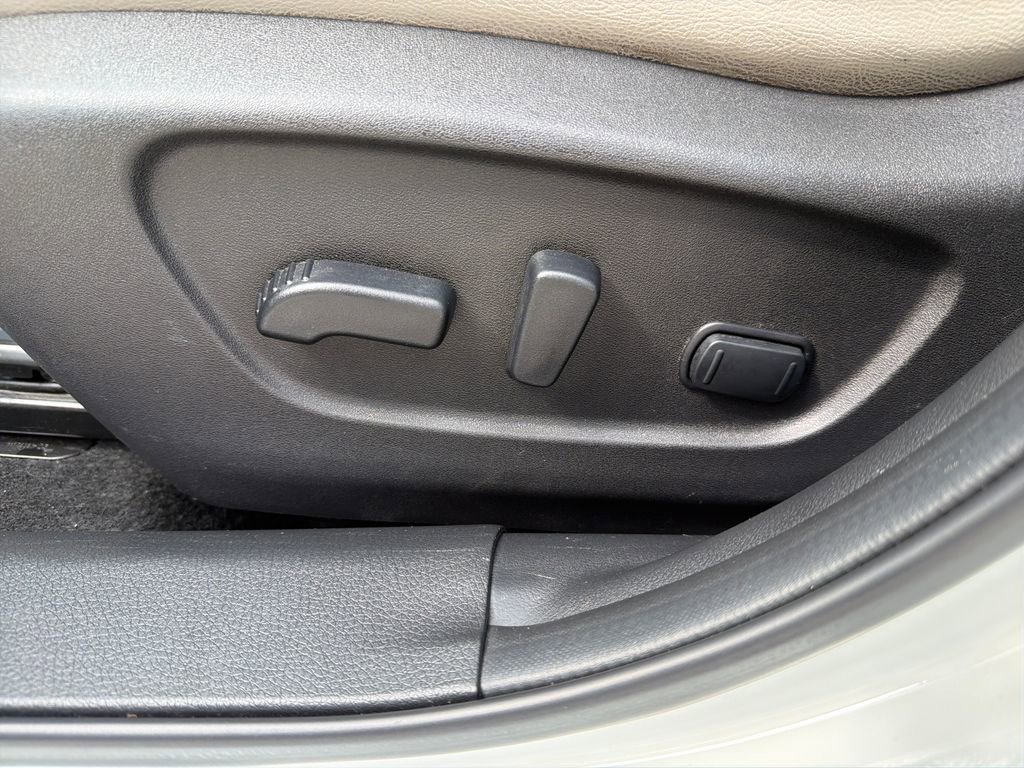 Used 2021 Nissan Rogue Sport SL w/ Premium Package FWD image 16