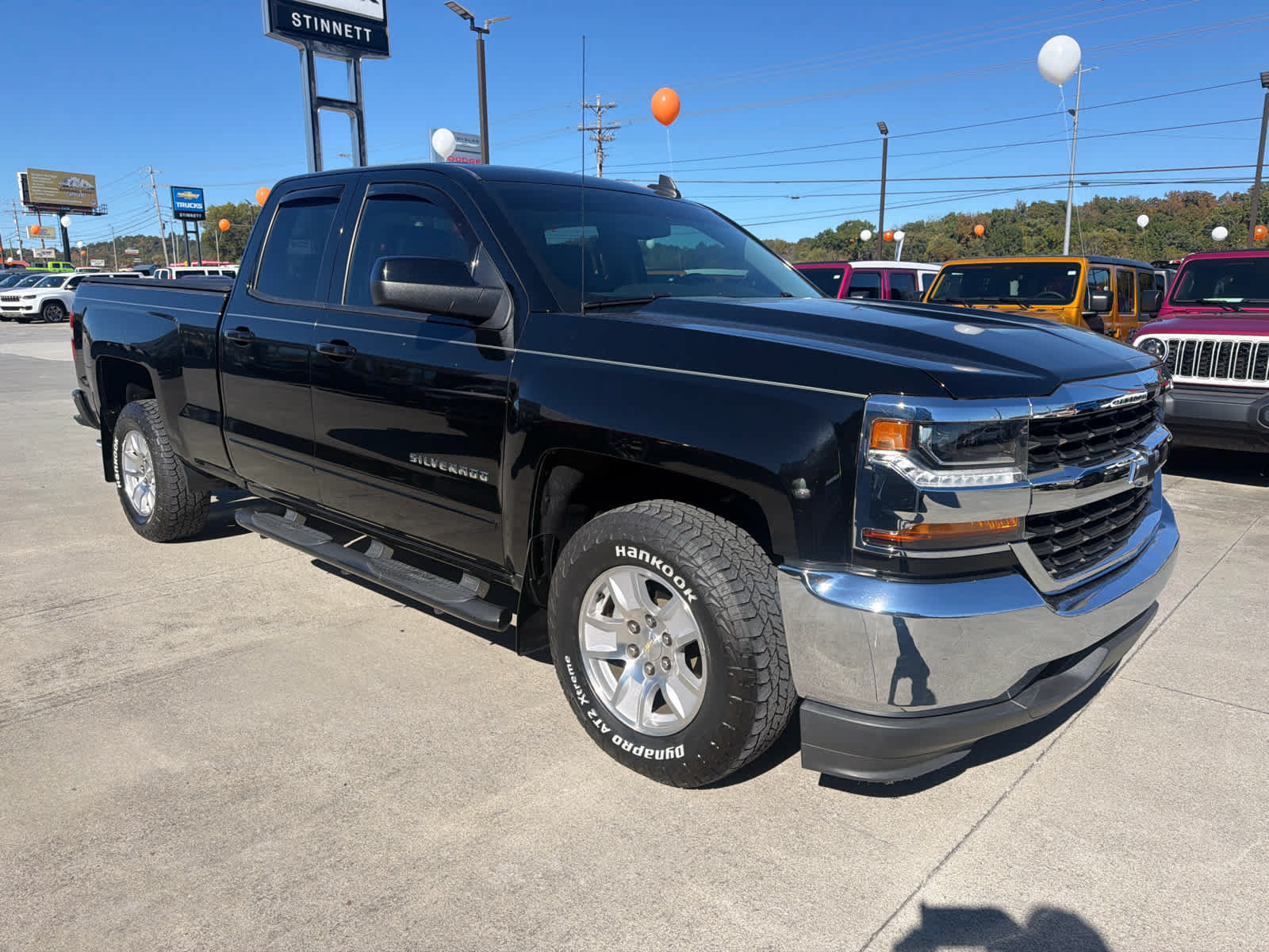 Used 2019 Chevrolet Silverado 1500 LT RWD image 1