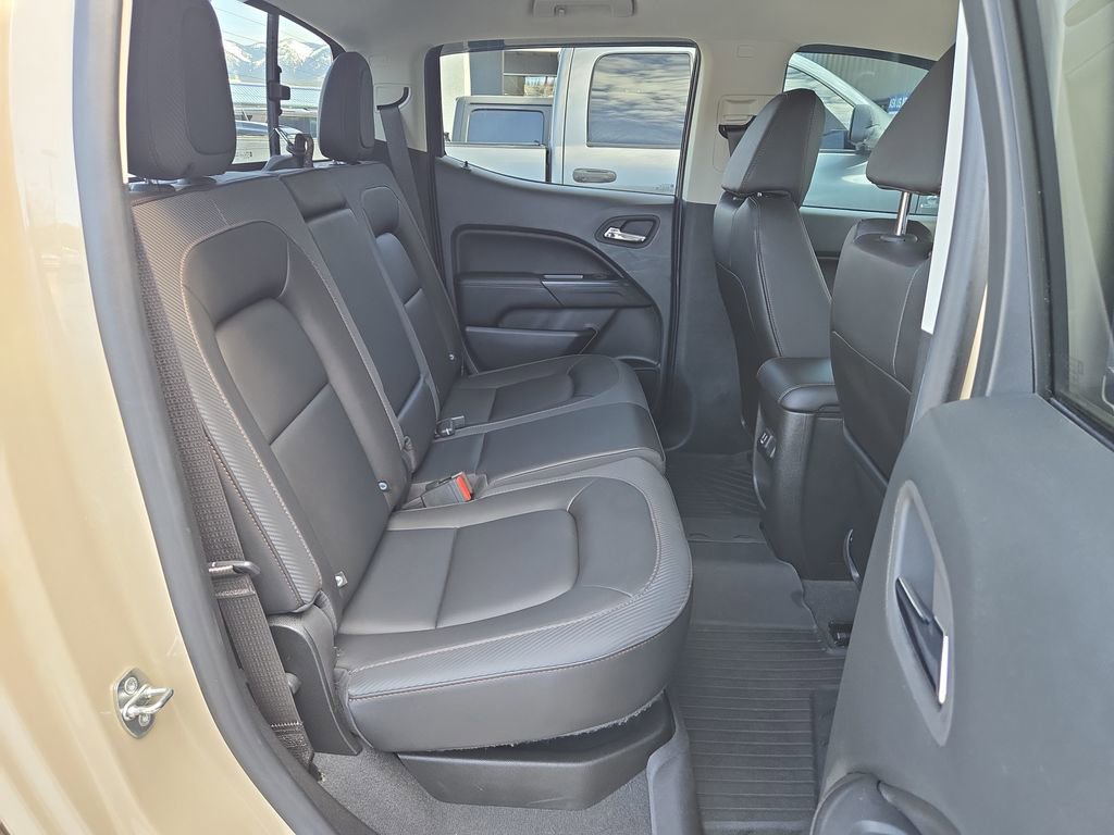 Used 2022 GMC Canyon AT4 image 16