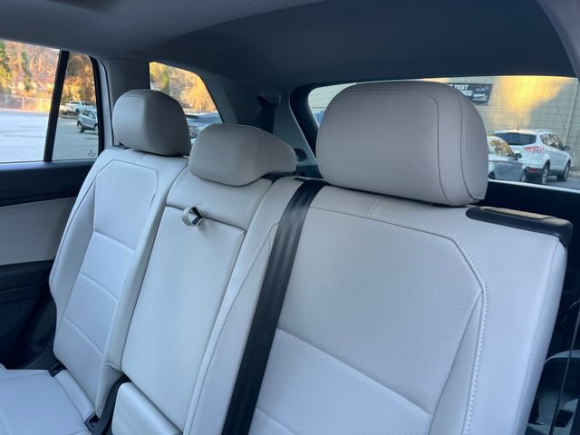 Used 2019 Volkswagen Tiguan SE w/ Panoramic Sunroof Package image 21