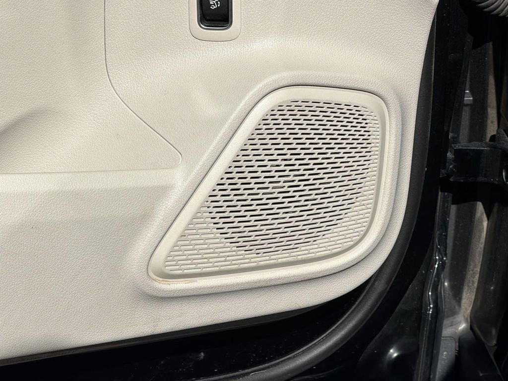 Used 2025 Mercedes-Benz GLA 250 image 19