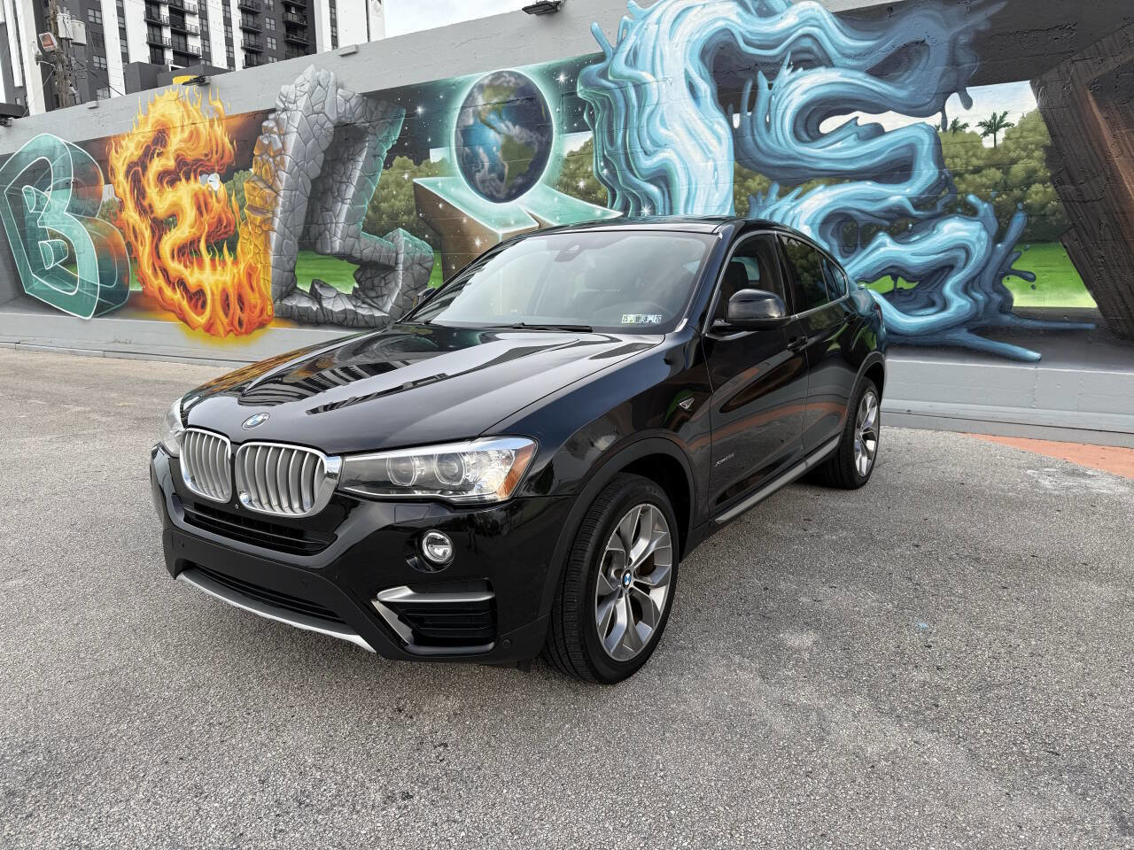 Used 2018 BMW X4 xDrive28i image 1