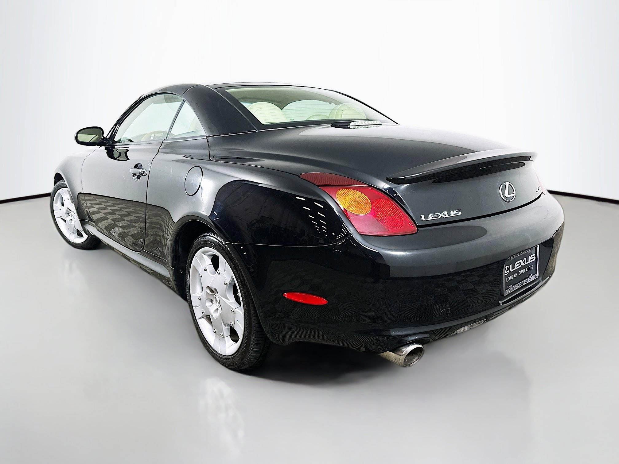 Used 2004 Lexus SC 430 Convertible image 5