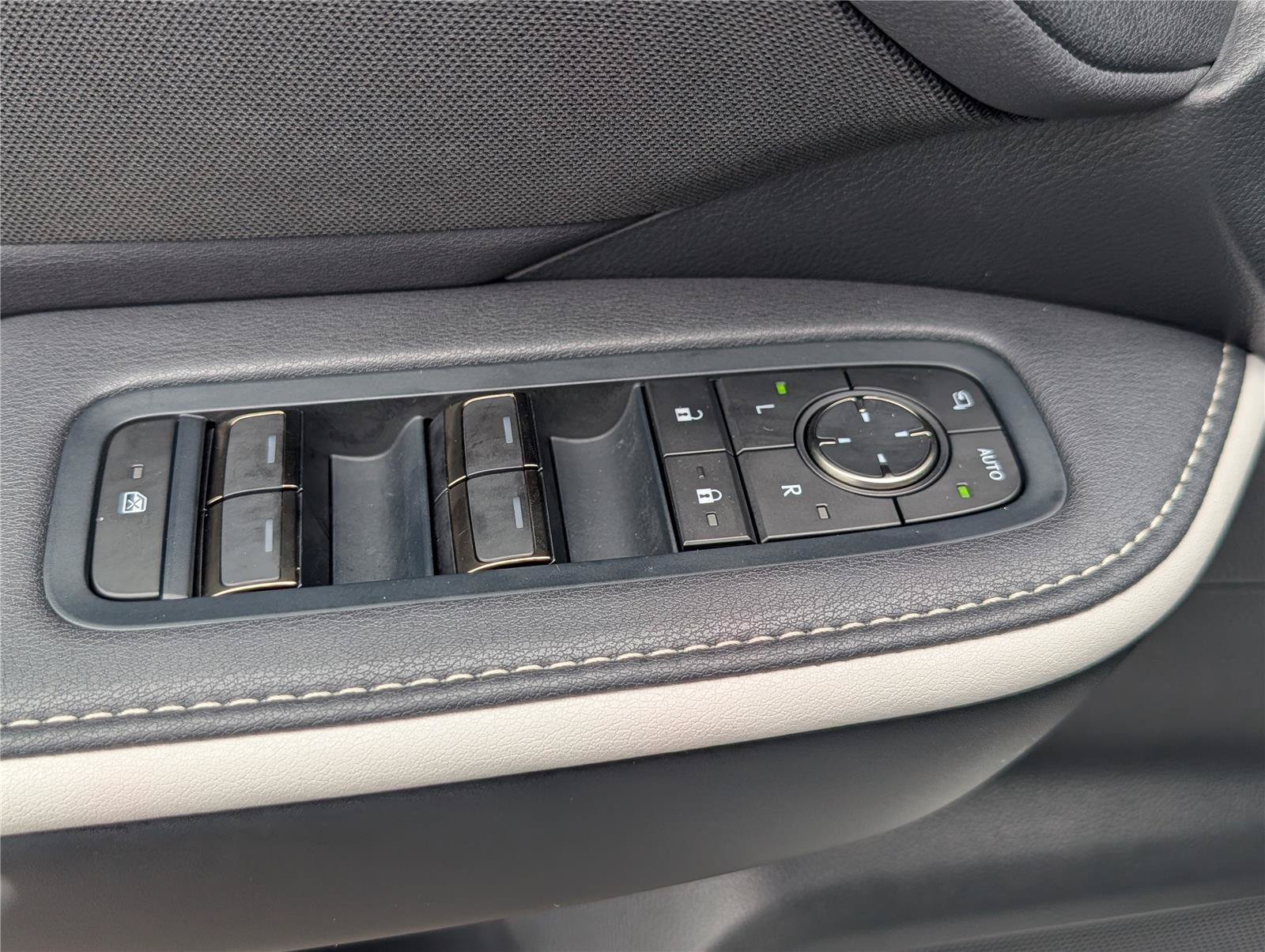 Certified 2025 Lexus TX 500h AWD w/ Technology Package image 23