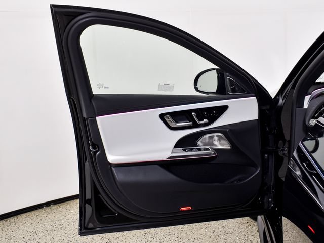 Certified 2025 Mercedes-Benz E 53 AMG e 4MATIC Sedan image 22