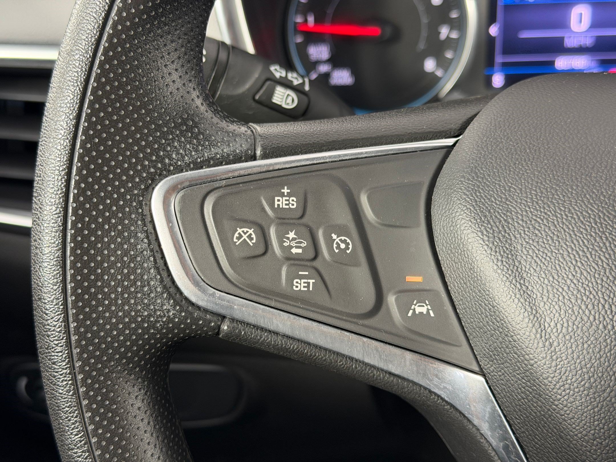 Used 2022 Chevrolet Equinox LT AWD/4WD image 15