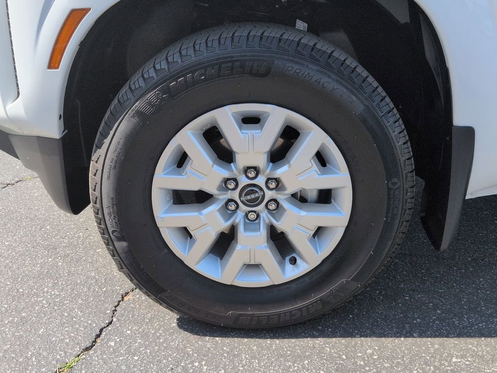 Used 2024 Nissan Frontier SV w/ SV Convenience Package image 10