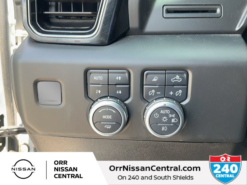 Used 2025 GMC Sierra 2500 AT4 AWD/4WD image 18