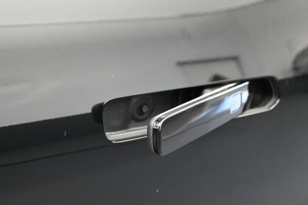 Used 2024 Chevrolet Equinox EV RS FWD image 44