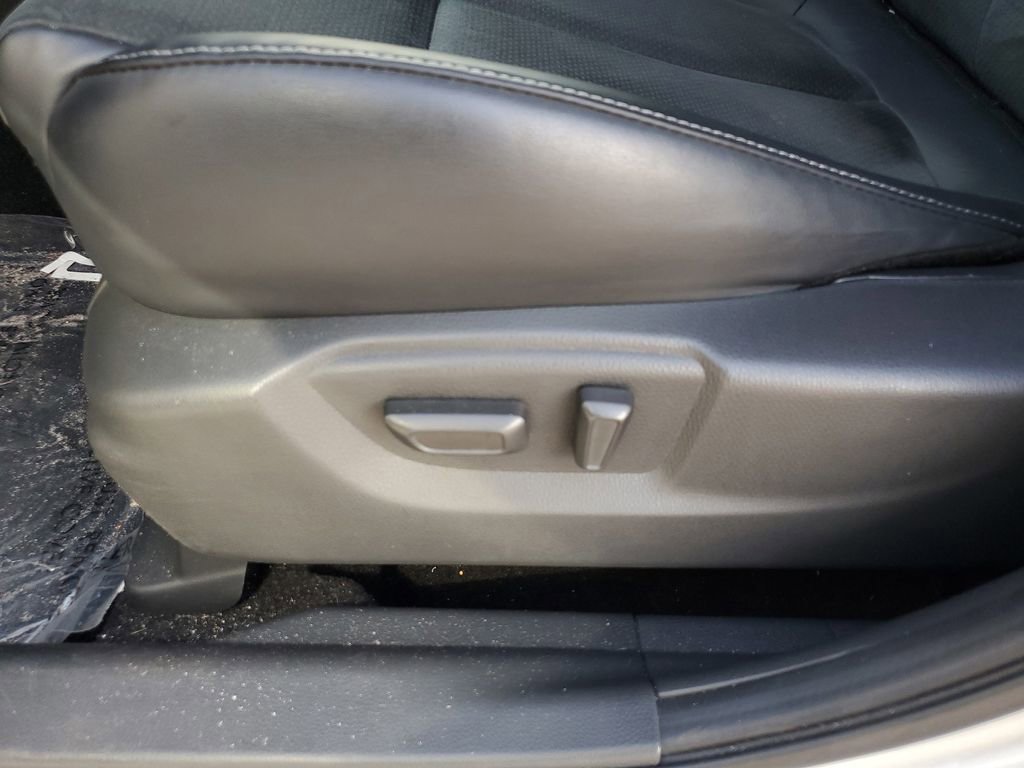 Used 2025 Mitsubishi Eclipse Cross SE image 16