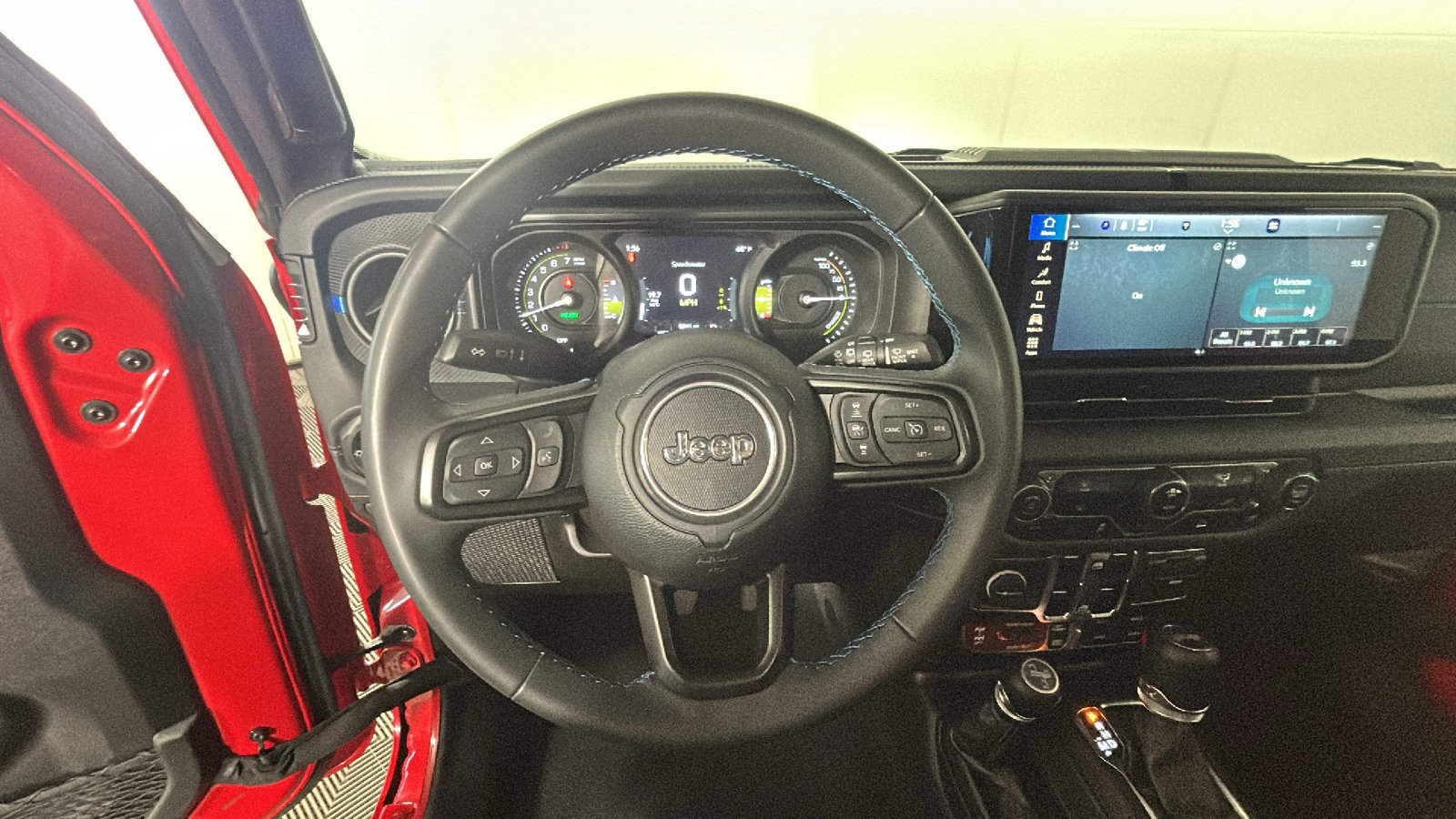 Used 2024 Jeep Wrangler Unlimited Rubicon 4xe AWD/4WD image 17