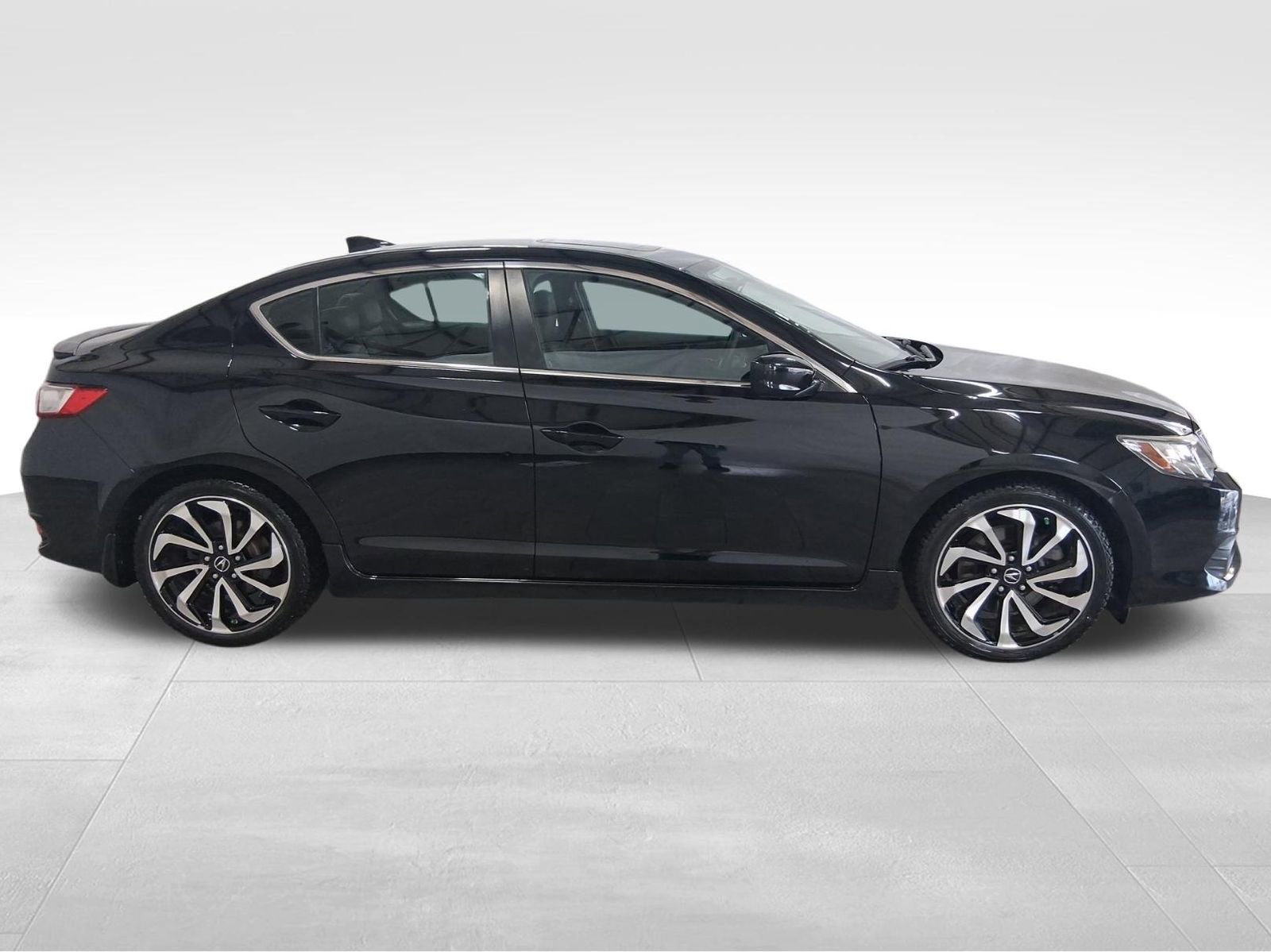 Used 2016 Acura ILX image 4