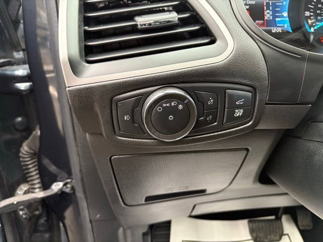 Used 2022 Ford Edge SEL w/ Convenience Package image 17