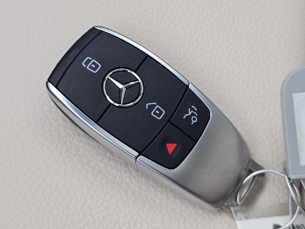 New 2026 Mercedes-Benz GLA 250 4MATIC image 38