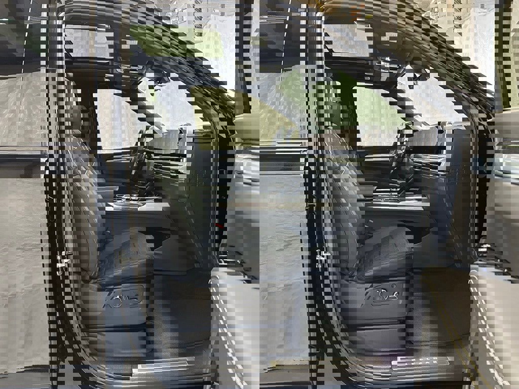 Used 2025 Cadillac Escalade V image 67