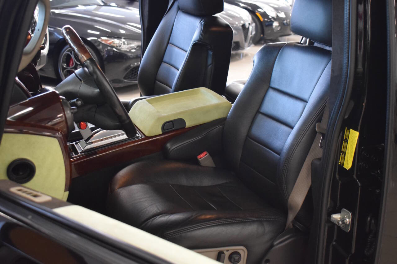 Used 2003 HUMMER H2 w/ Preferred Equipment Group image 64