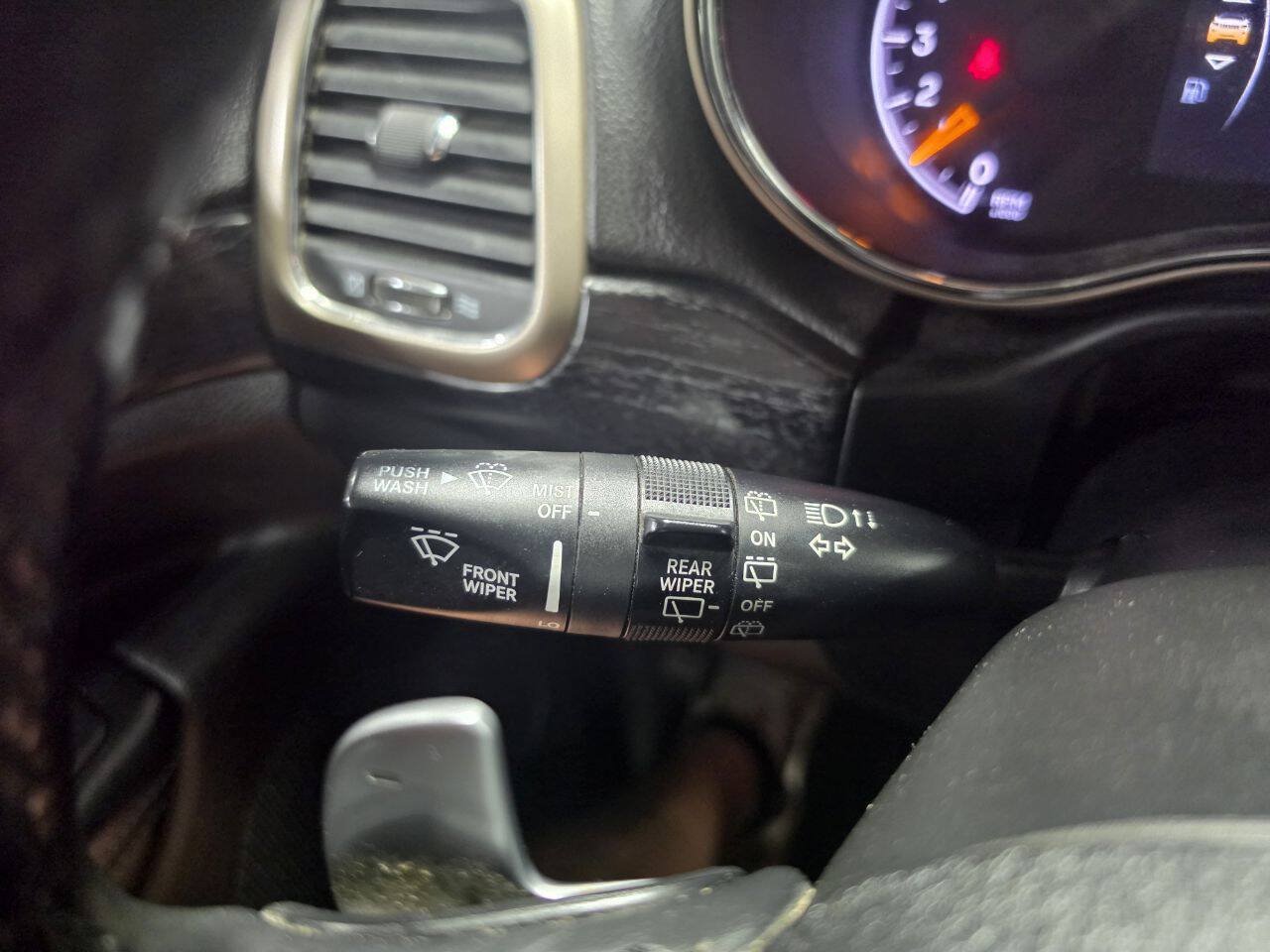 Used 2014 Jeep Grand Cherokee Laredo AWD/4WD image 29