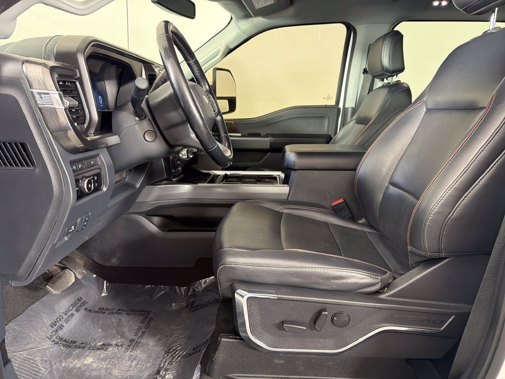Used 2023 Ford F350 Lariat w/ Sport Appearance Package AWD/4WD image 19
