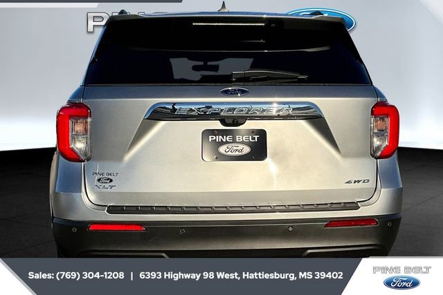 Used 2023 Ford Explorer XLT image 4
