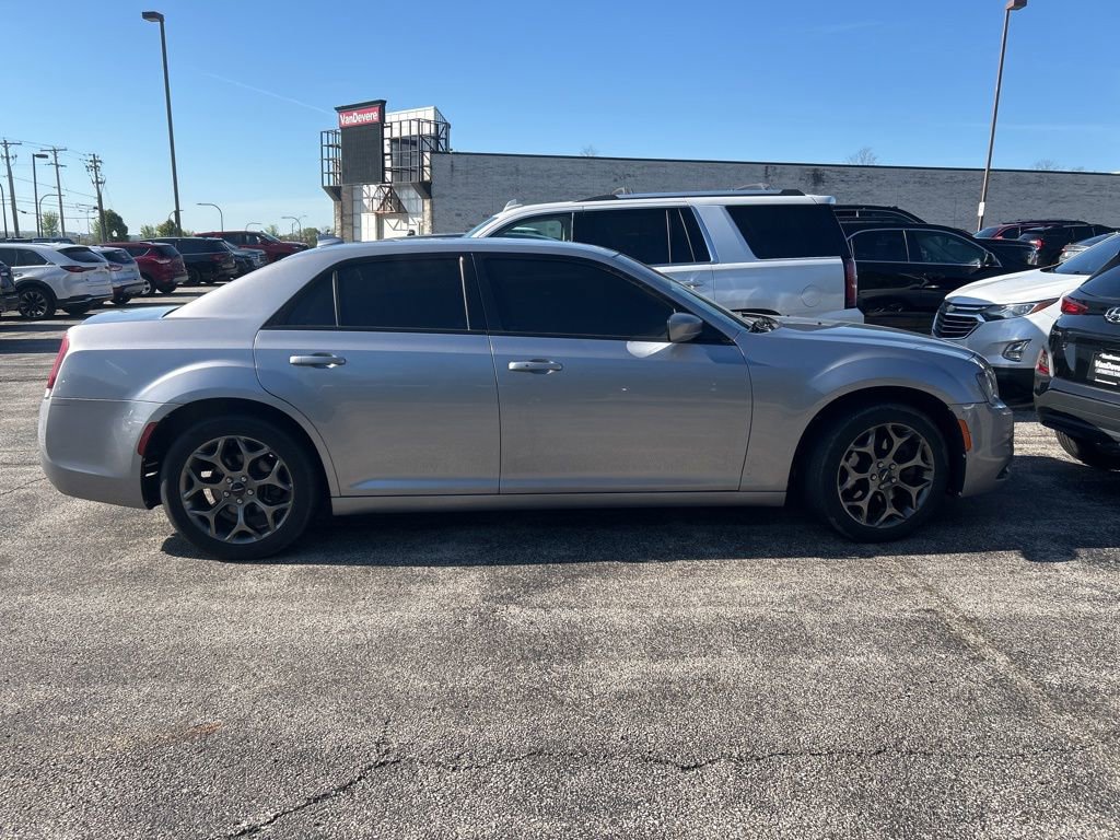 Used 2016 Chrysler 300 S AWD/4WD image 10