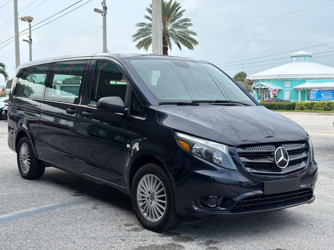 Used 2022 Mercedes-Benz Metris image 6