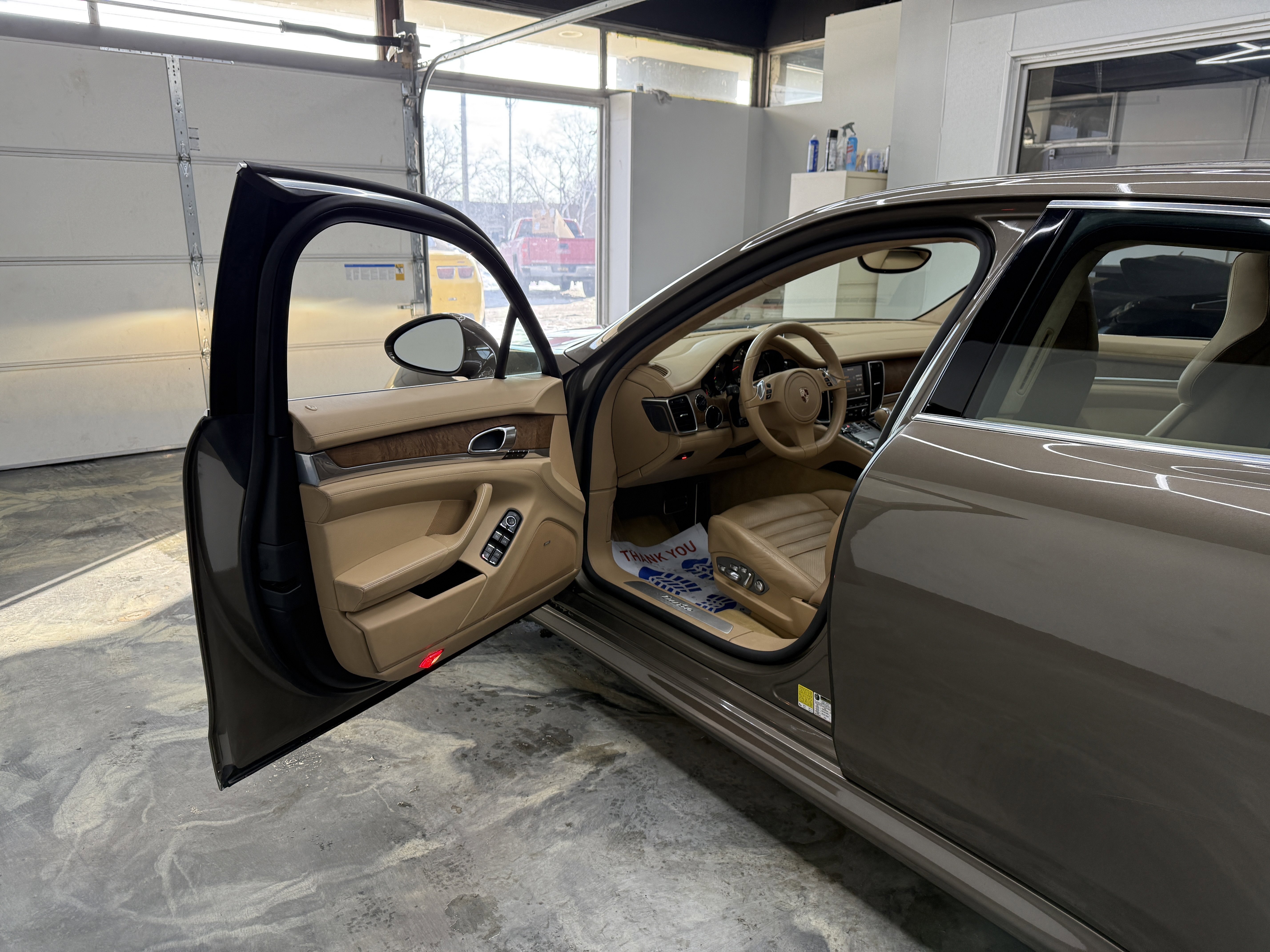 Used 2010 Porsche Panamera Turbo image 9