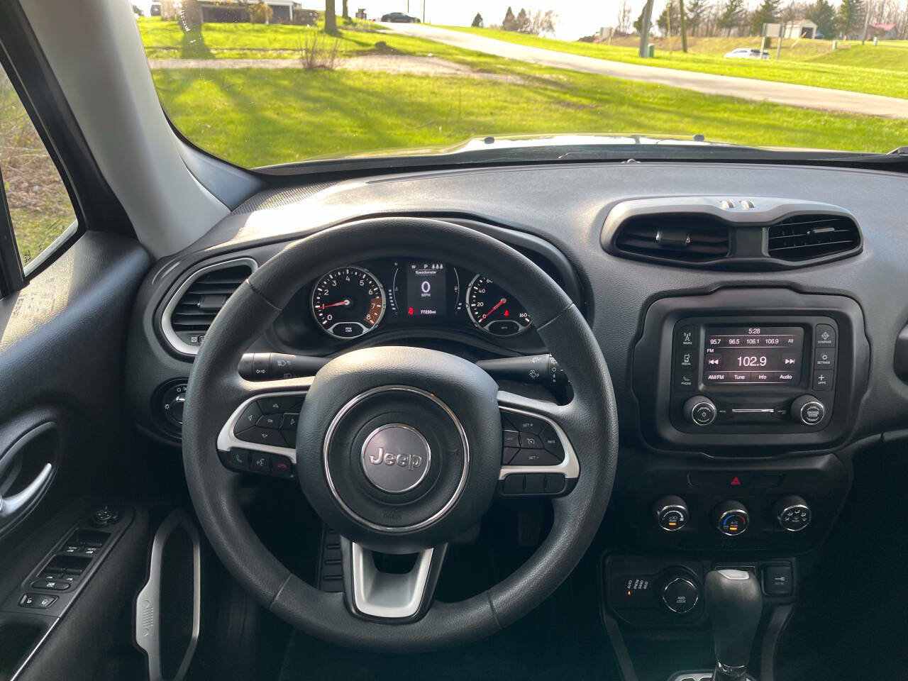 Used 2019 Jeep Renegade Sport w/ Sport Appearance Group AWD/4WD image 18
