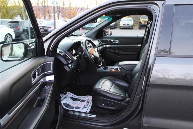 Used 2017 Ford Explorer Sport w/ Equipment Group 401A image 10