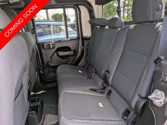 Certified 2024 Jeep Gladiator Sport AWD/4WD image 10