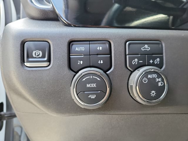 Used 2024 Chevrolet Silverado 1500 LT w/ Z71 Off-Road Package AWD/4WD image 24