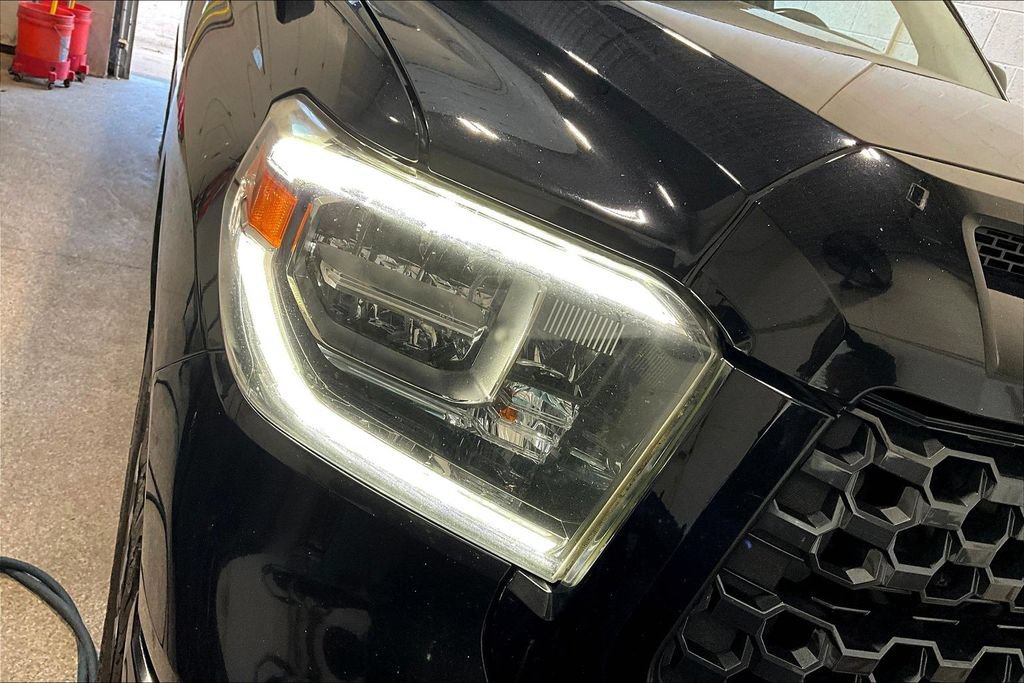 Used 2018 Toyota Tundra Platinum AWD/4WD image 32