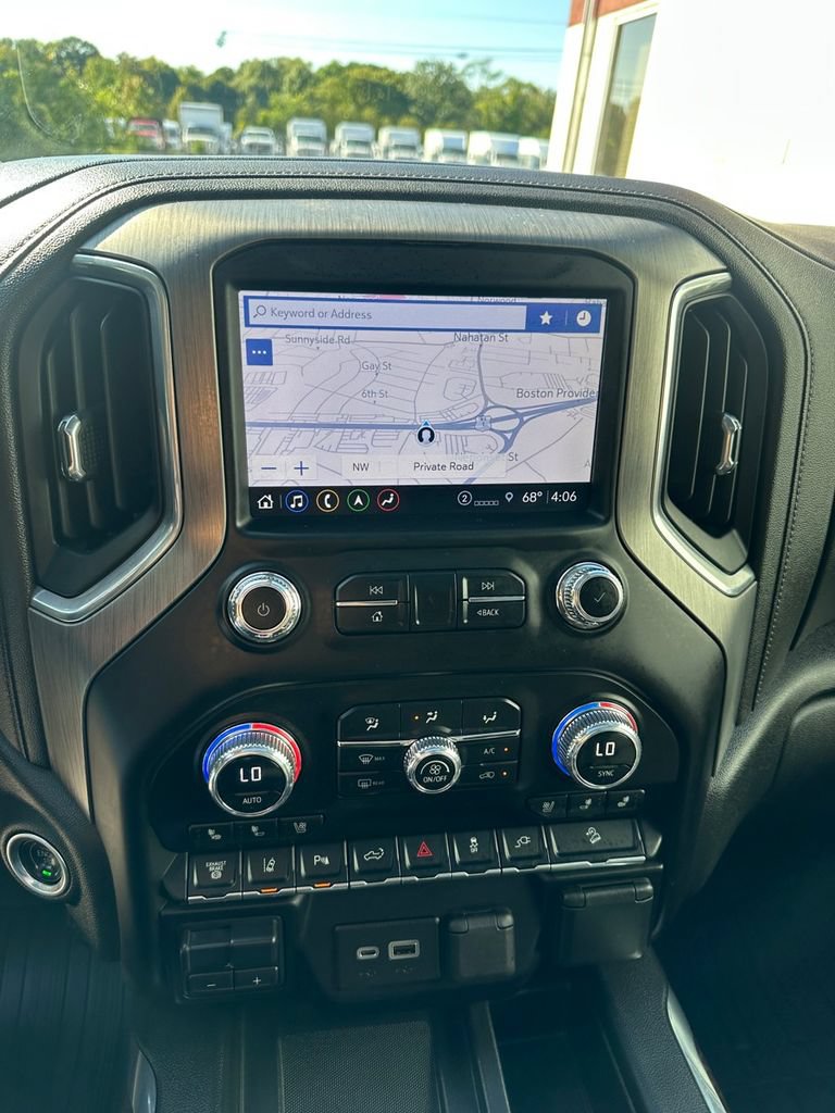 Used 2023 GMC Sierra 2500 Denali w/ Denali Ultimate Package AWD/4WD image 21