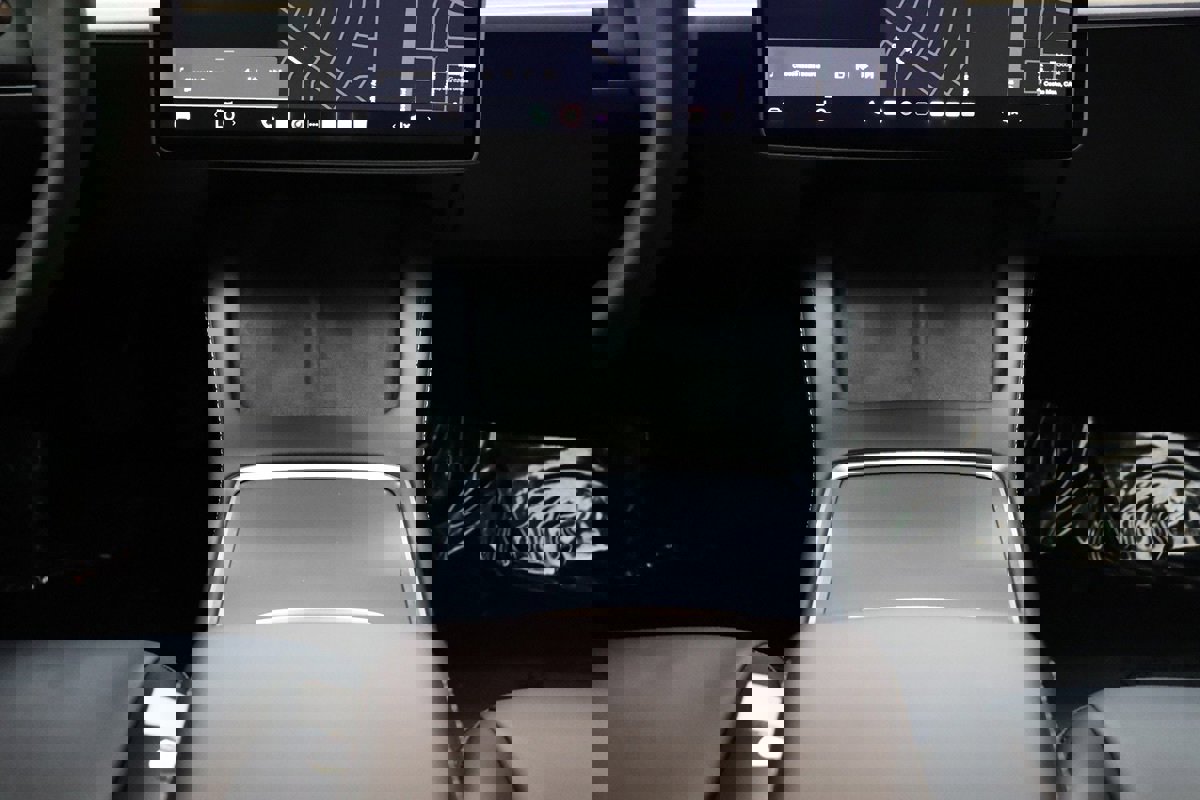 Used 2023 Tesla Model 3 Long Range image 19