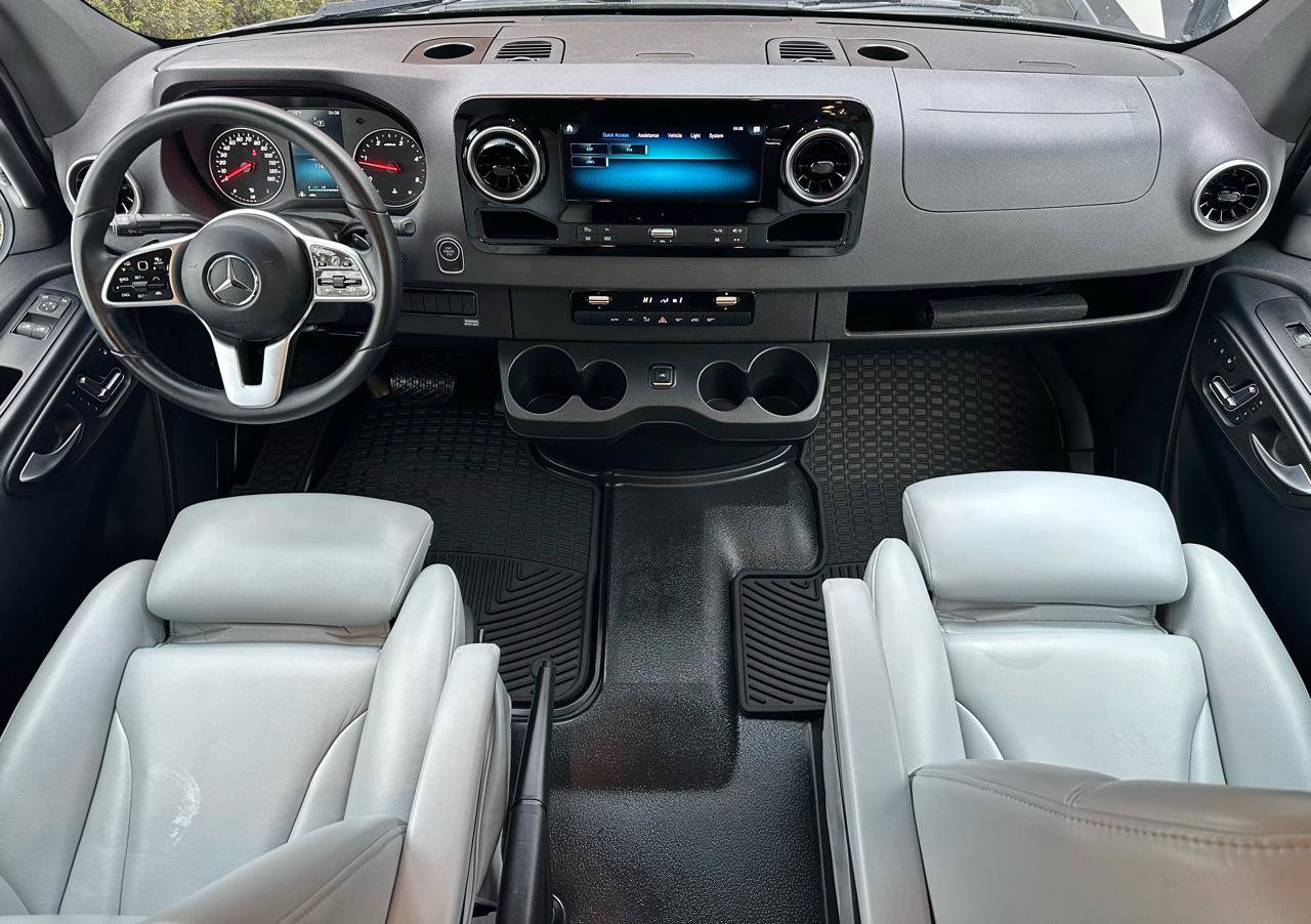 Used 2024 Mercedes-Benz Sprinter 3500 image 57