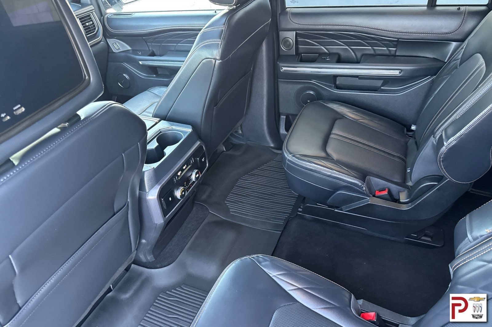 Used 2024 Ford Expedition Max Platinum AWD/4WD image 13