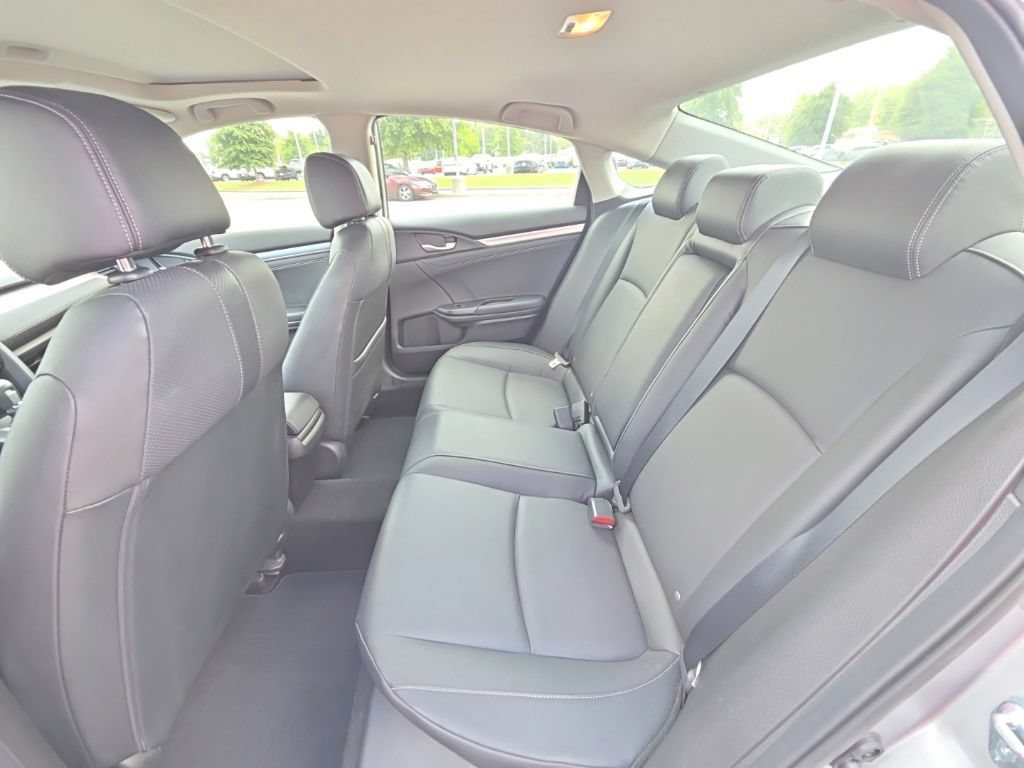 Used 2018 Honda Civic EX-L image 11