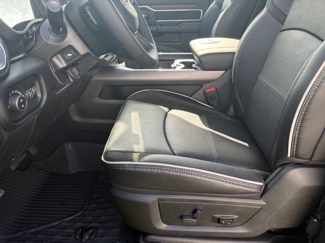 New 2026 RAM 2500 Laramie w/ Night Edition AWD/4WD image 10