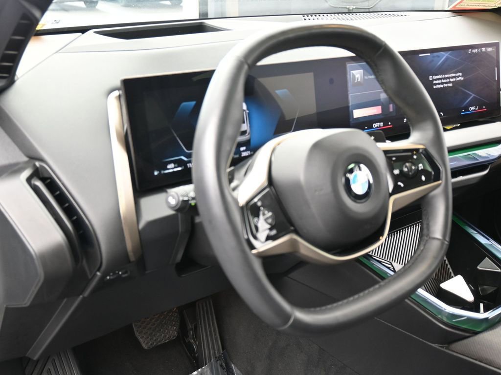 Used 2025 BMW X3 xDrive30i AWD/4WD image 16