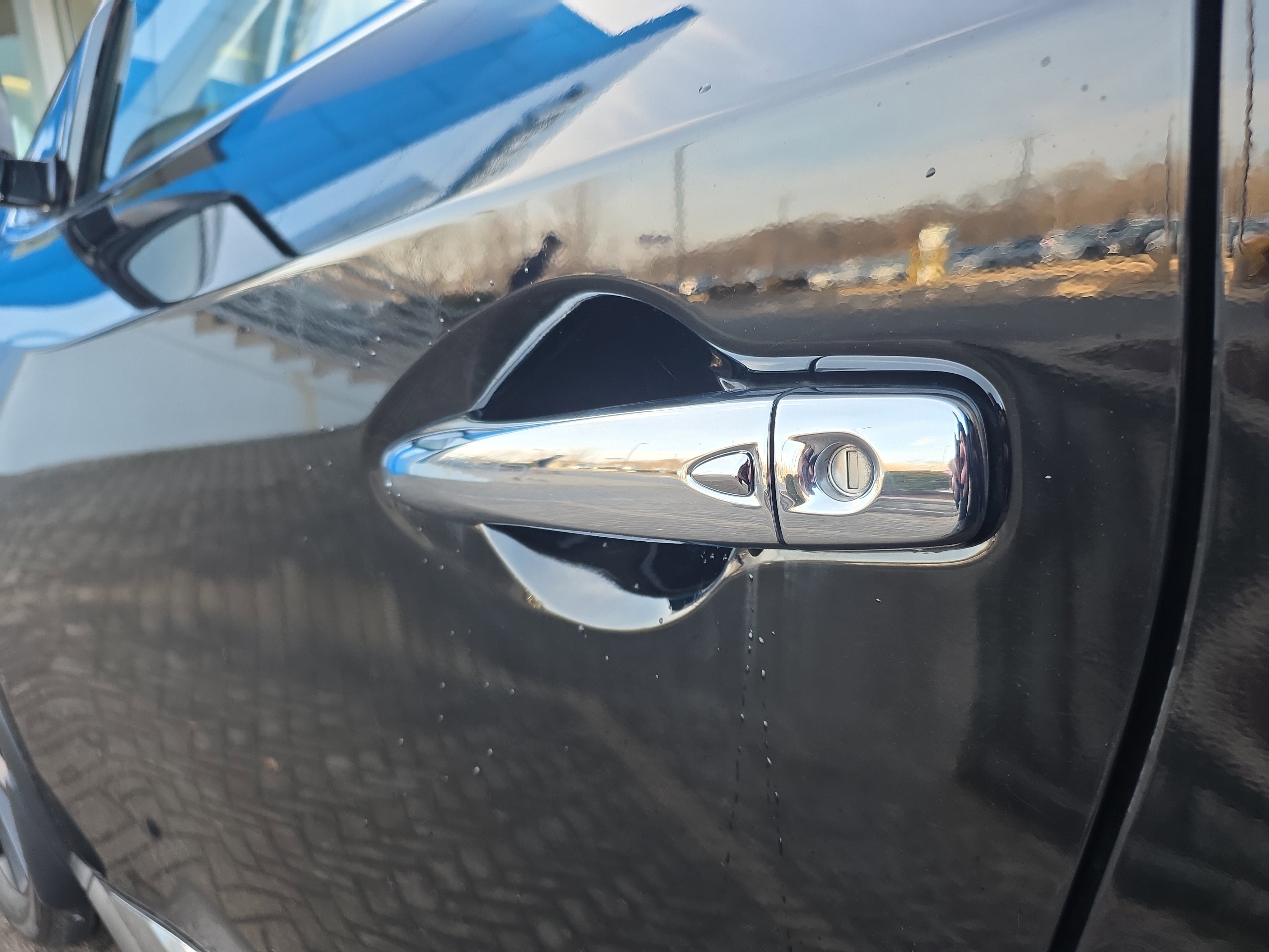 Used 2023 Nissan Murano SL w/ Cargo Package image 12